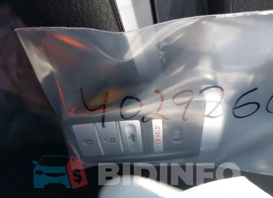 19UUB1F35KA010623 Photo# 11