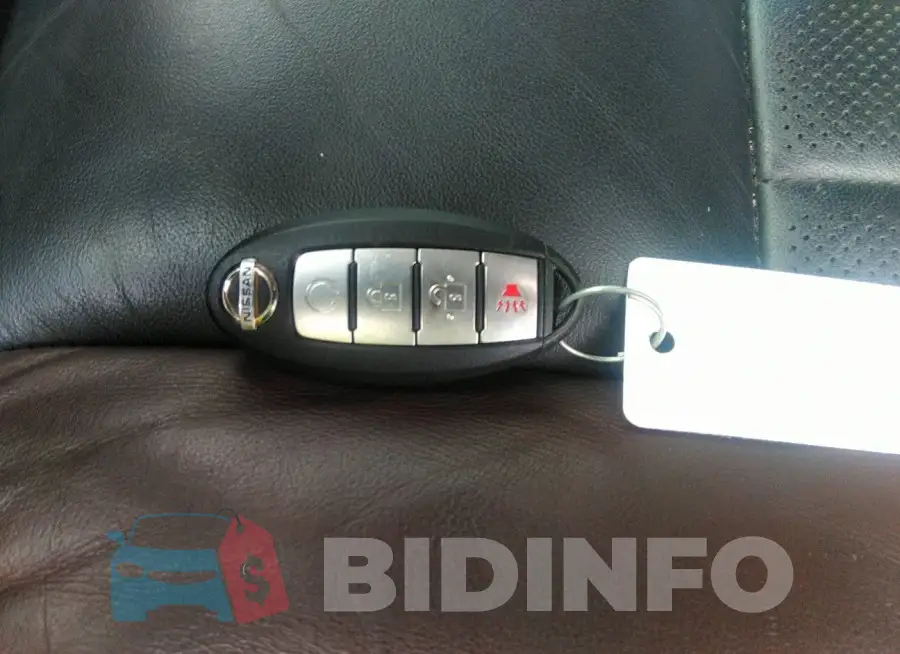 1N6AA1E52HN524242 Photo# 11