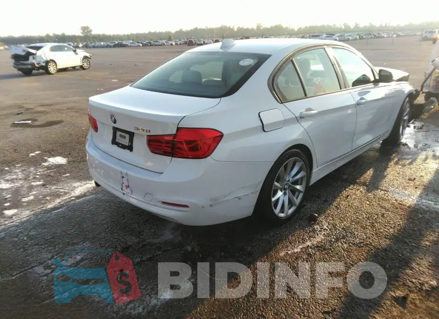 WBA8A9C59JAD27861 Photo# 4