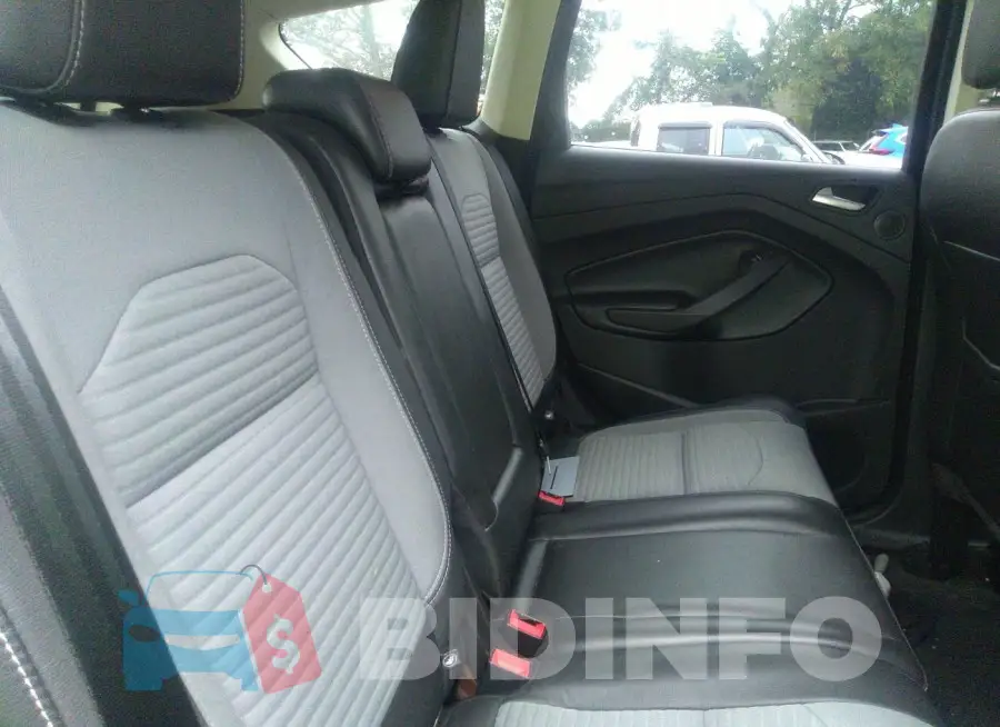 1FMCU9JD9HUD76607 Photo# 8