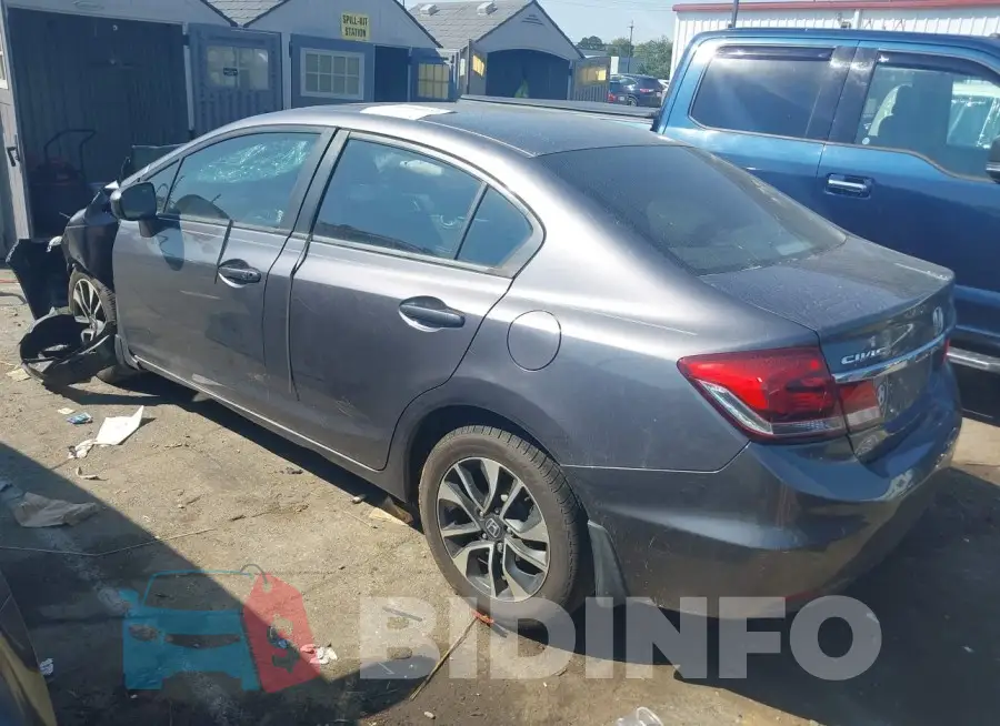 19XFB2F85FE011766 Photo# 3