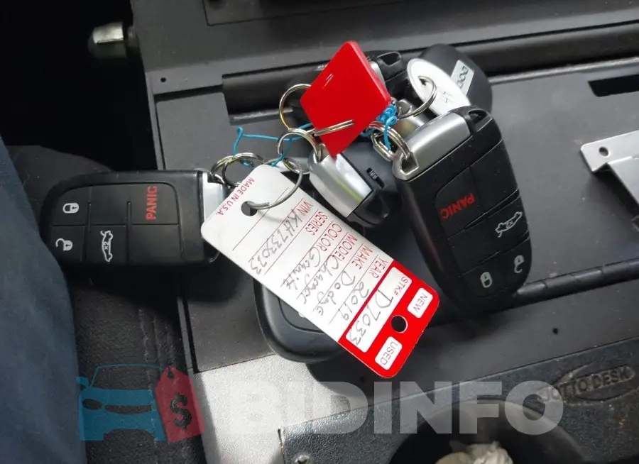 2C3CDXKT2KH733073 Photo# 10