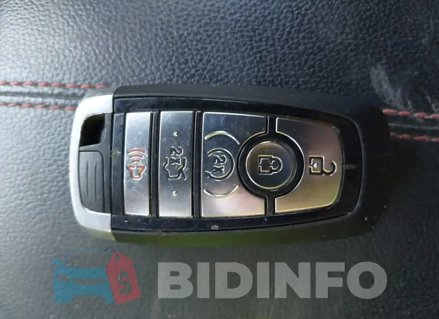 1FATP8UH4J5118084 Photo# 11