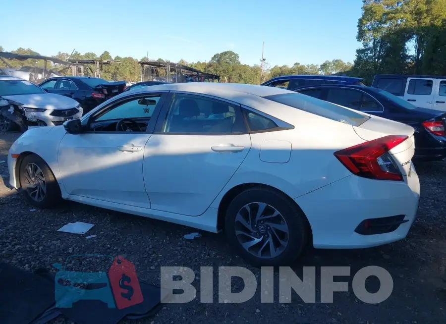 2HGFC2F71GH570985 Photo# 14