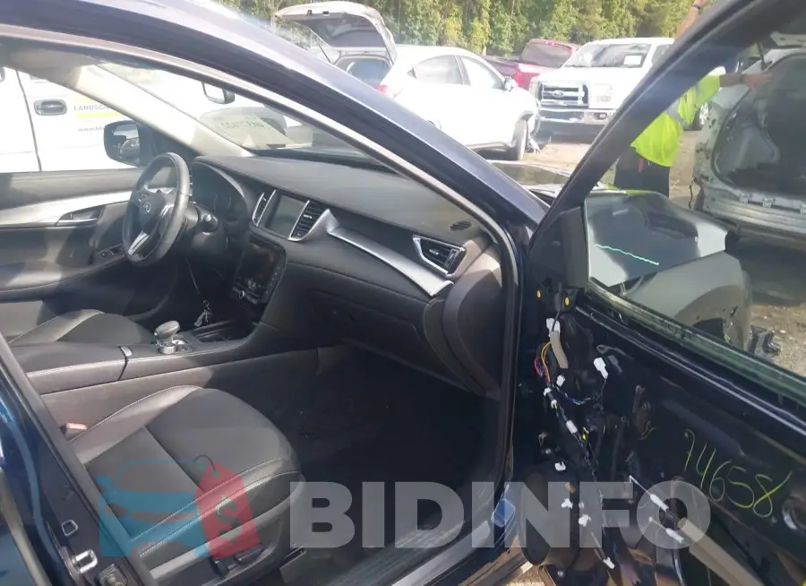 3PCAJ5M30LF102567 Photo# 5
