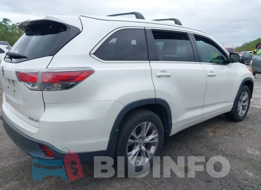 5TDJKRFH2FS214767 Photo# 4