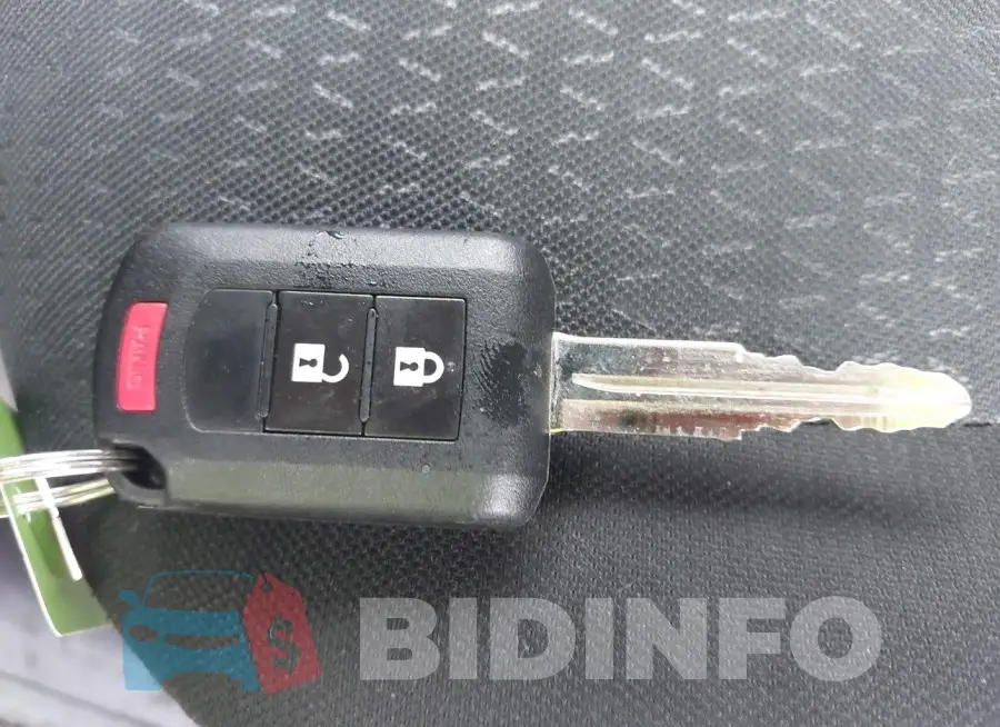 ML32FUFJ4PHF00761 Photo# 11