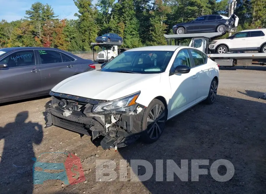 1N4BL4CV7KC170863 Photo# 2