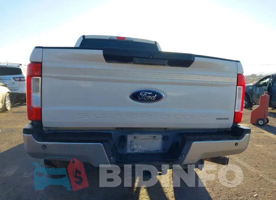 1FT7X2B60KEC81438 Photo# 16