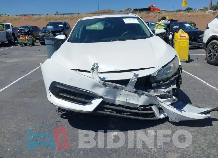19XFC2F76GE240852 Photo# 13
