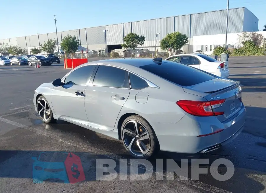 1HGCV2F32MA015774 Photo# 3