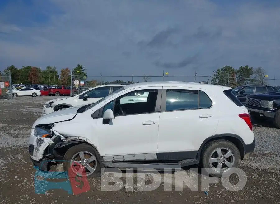 3GNCJNSB4GL270567 Photo# 14