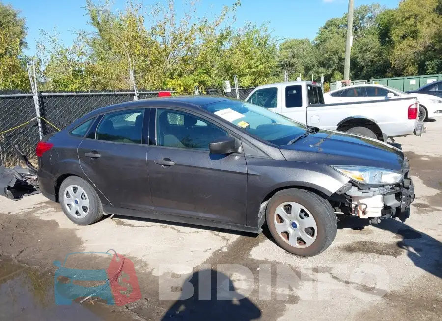 1FADP3E2XFL240789 Photo# 14