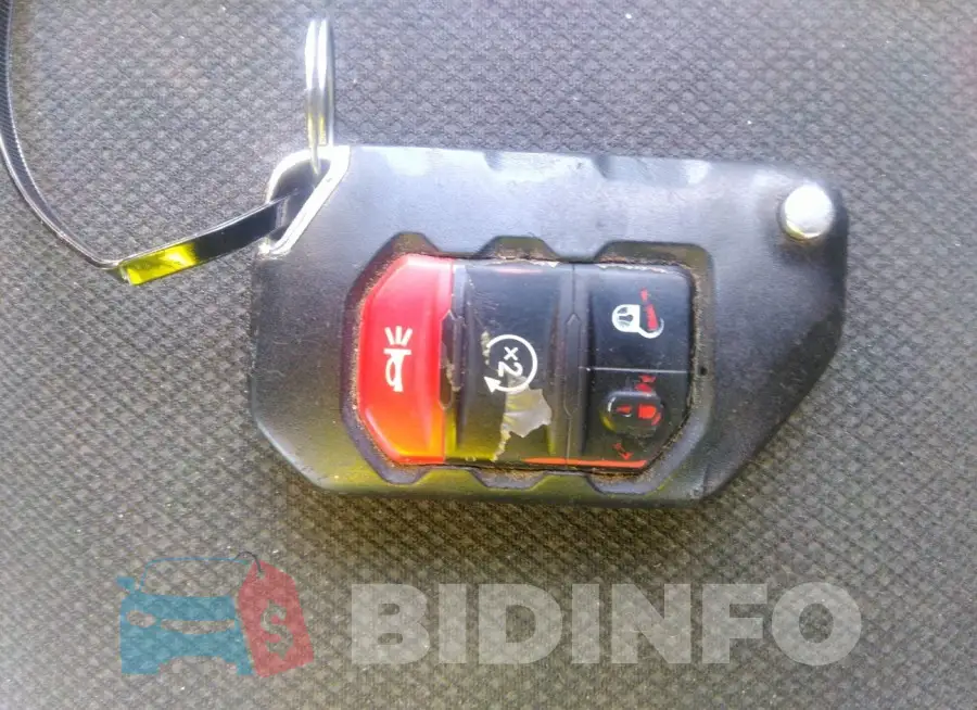 1C4HJXDG3JW100995 Photo# 11