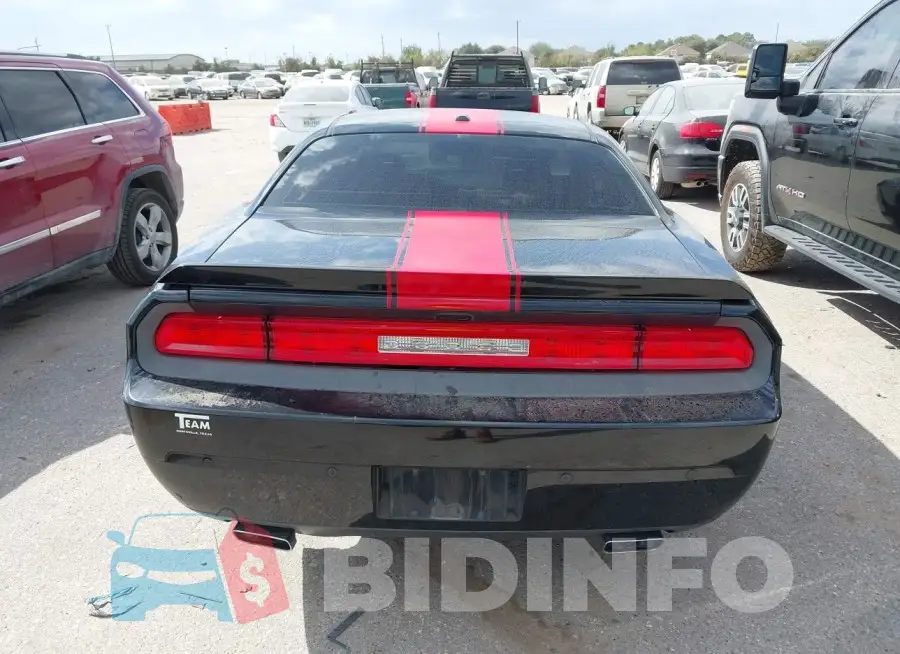 2C3CDYAG1EH142554 Photo# 16