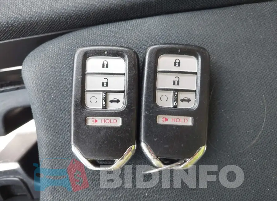 19XFC2F75HE073143 Photo# 11