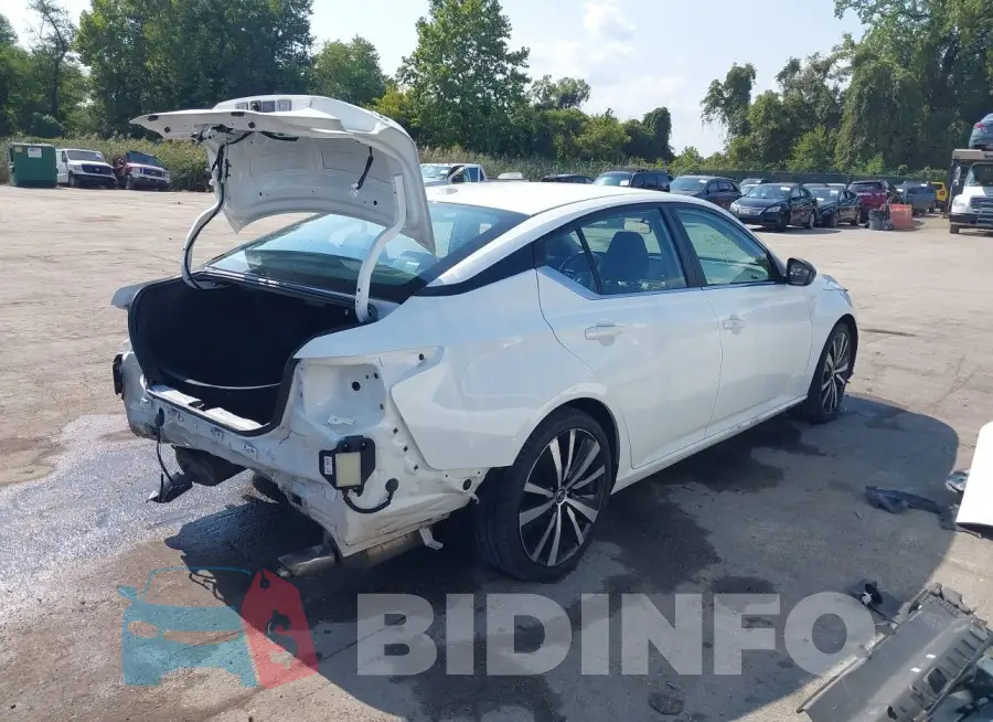 1N4BL4CV4LC184141 Photo# 4