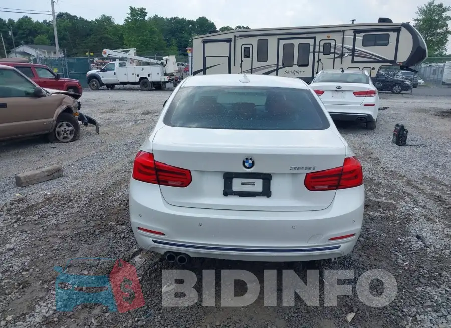 WBA8E9G55GNT84541 Photo# 16