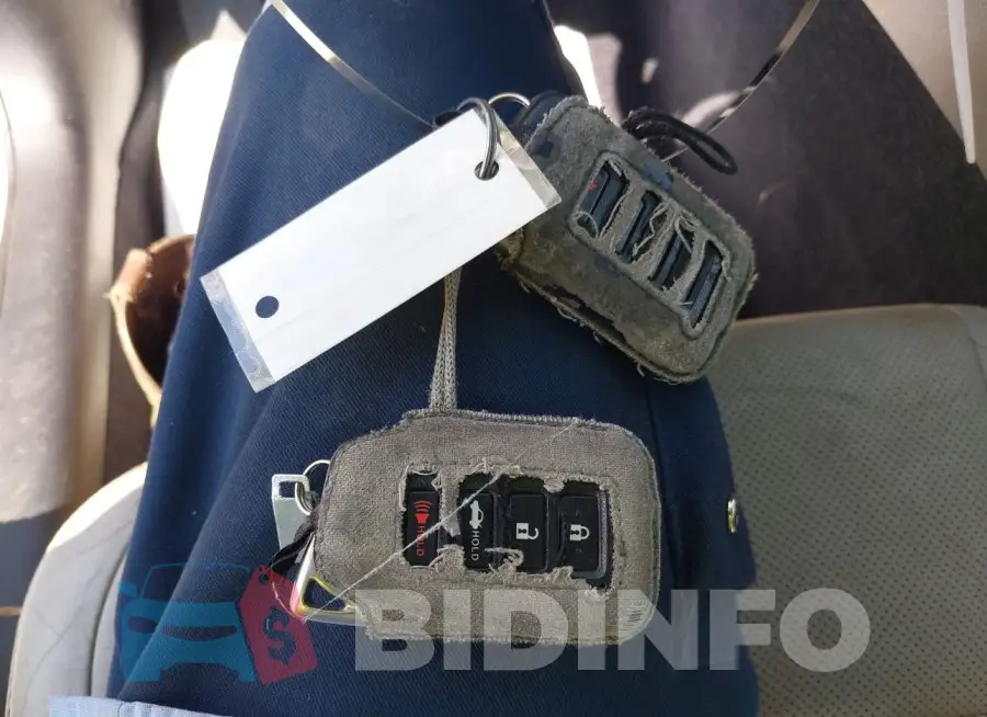 JTHBK1GG3F2159456 Photo# 11