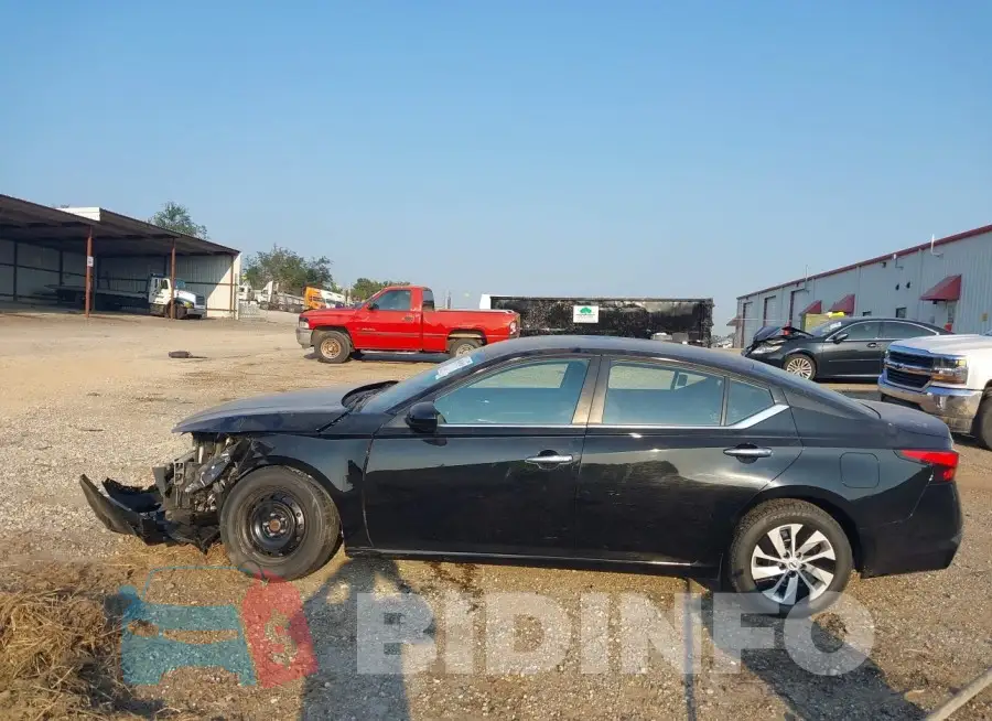 1N4BL4BVXNN309880 Photo# 15