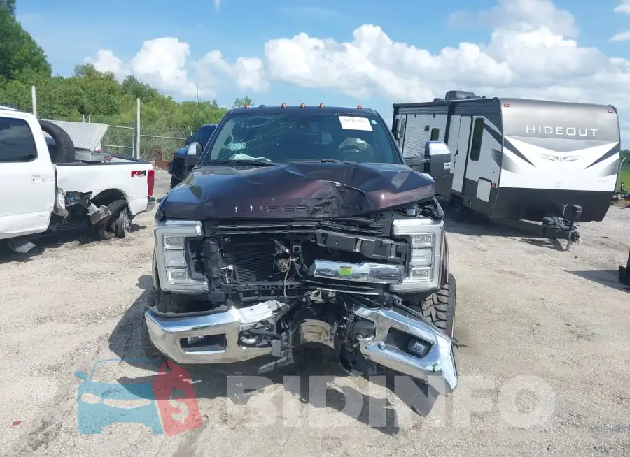 1FT8W3BT3JEB17683 Photo# 12