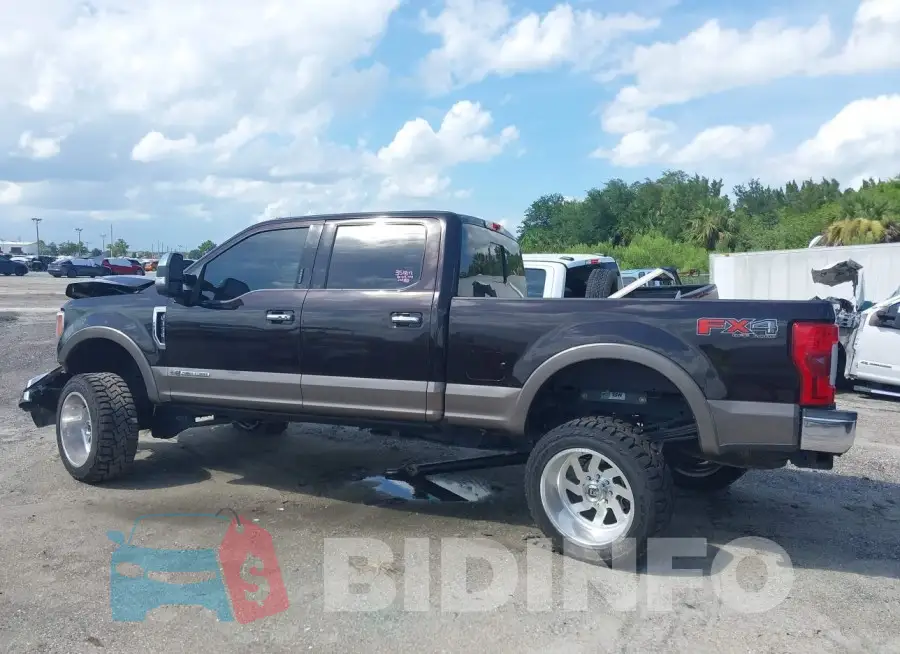 1FT8W3BT3JEB17683 Photo# 14