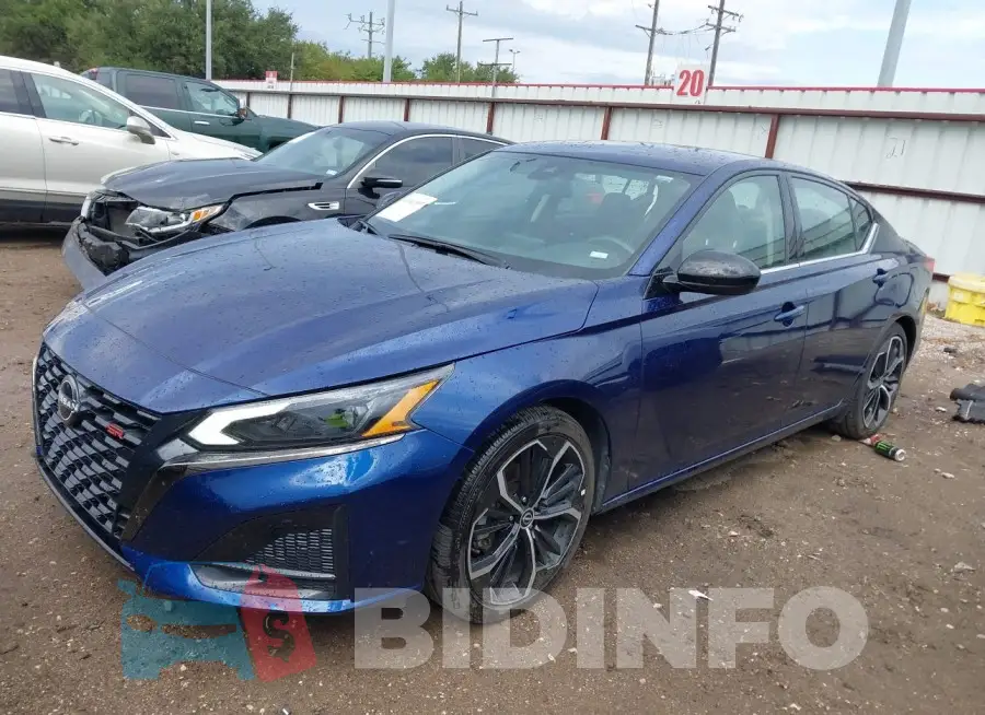 1N4BL4CV2PN340414 Photo# 2