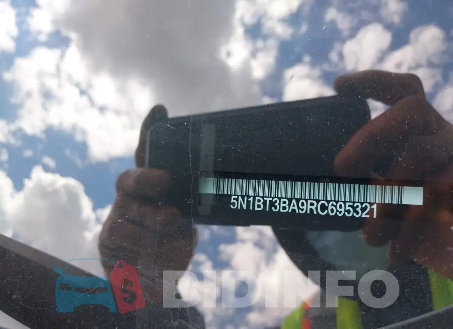 5N1BT3BA9RC695321 Photo# 9