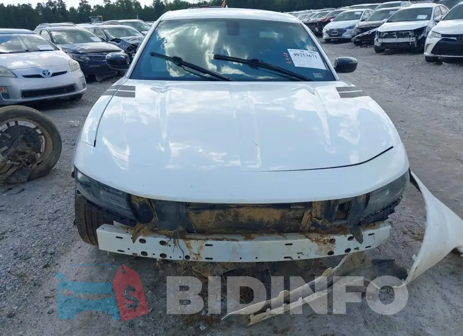 2C3CDXCT7HH565924 Photo# 12