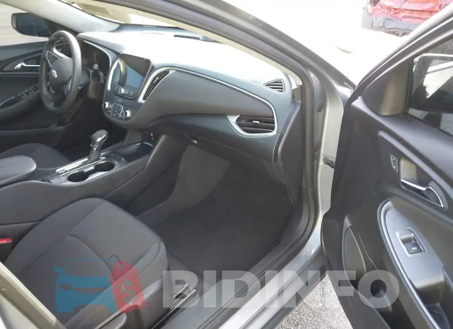 1G1ZD5ST3RF170453 Photo# 5