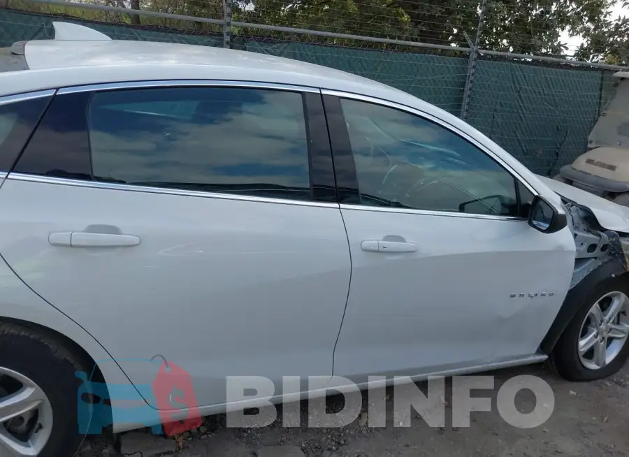 1G1ZD5ST4PF239096 Photo# 14