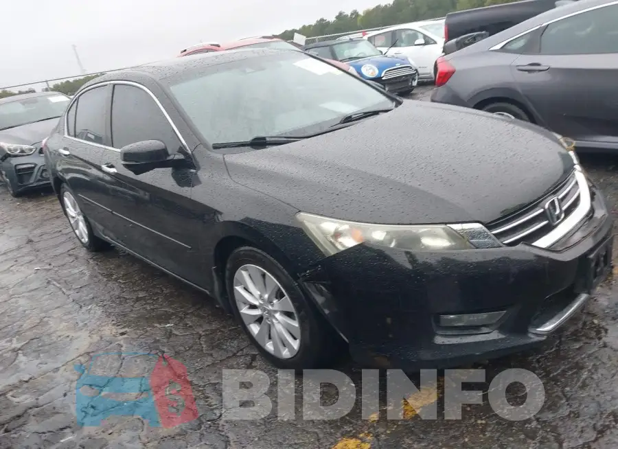 1HGCR2F84FA009610 Photo# 1