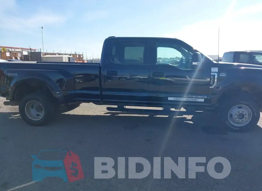 1FT8W3DT1NEF85804 Photo# 13