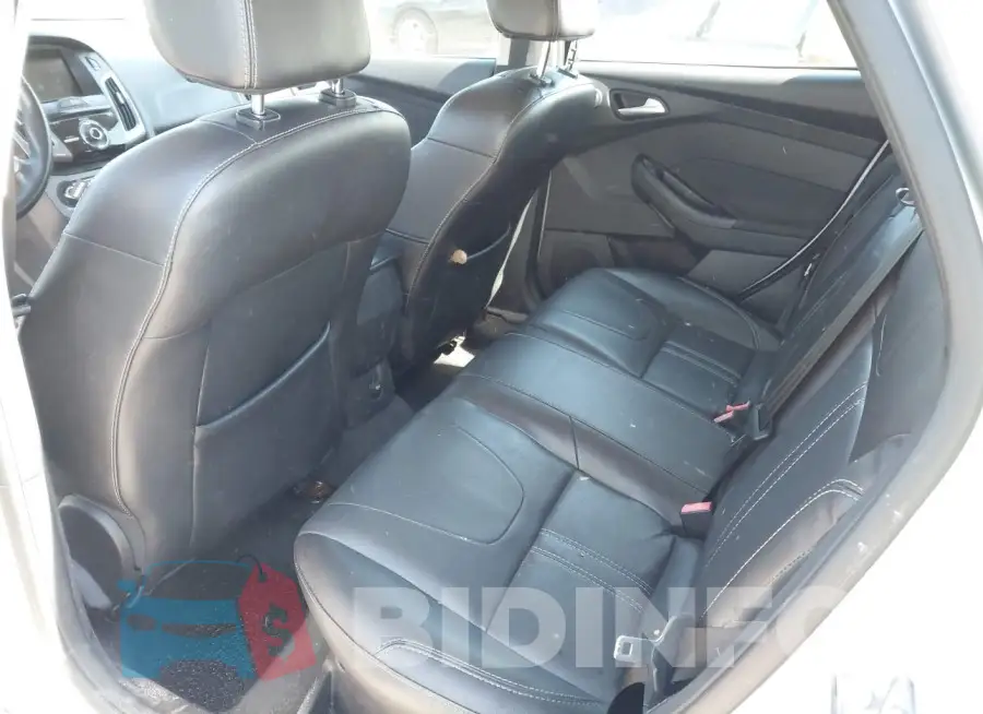 1FADP3N26EL422763 Photo# 8