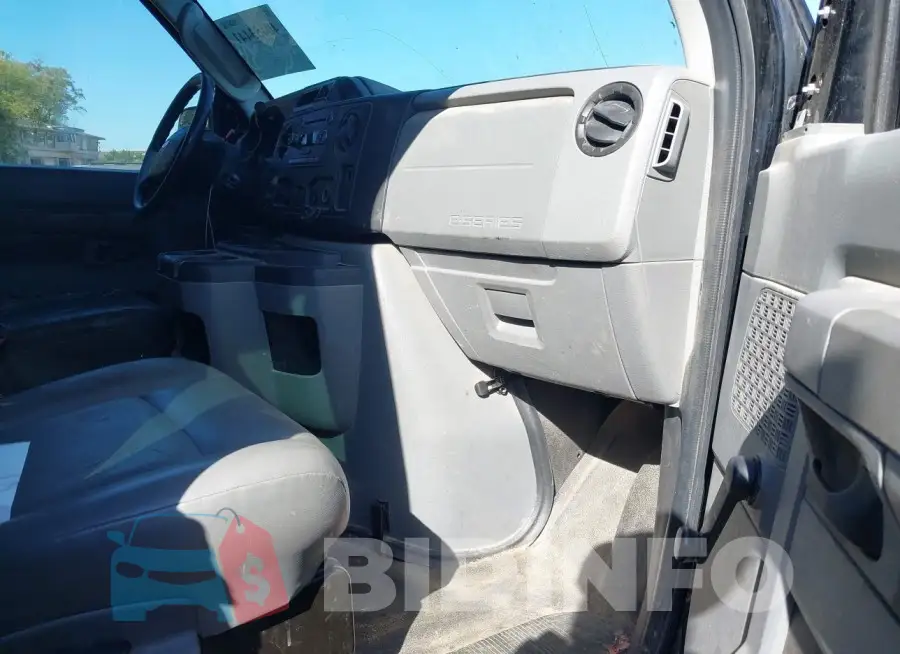 1FBSS3BLXEDA77328 Photo# 5