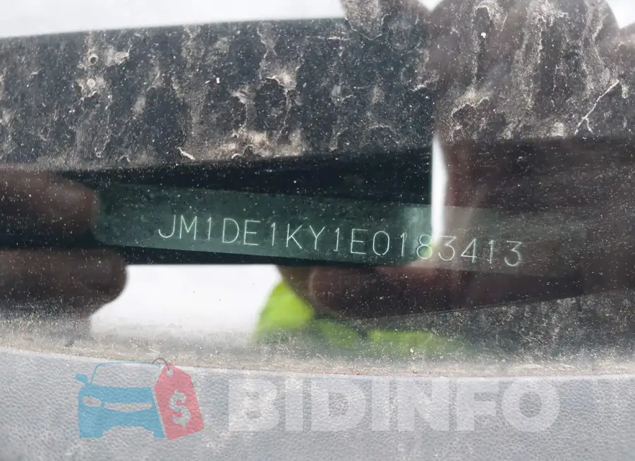 JM1DE1KY1E0183413 Photo# 9