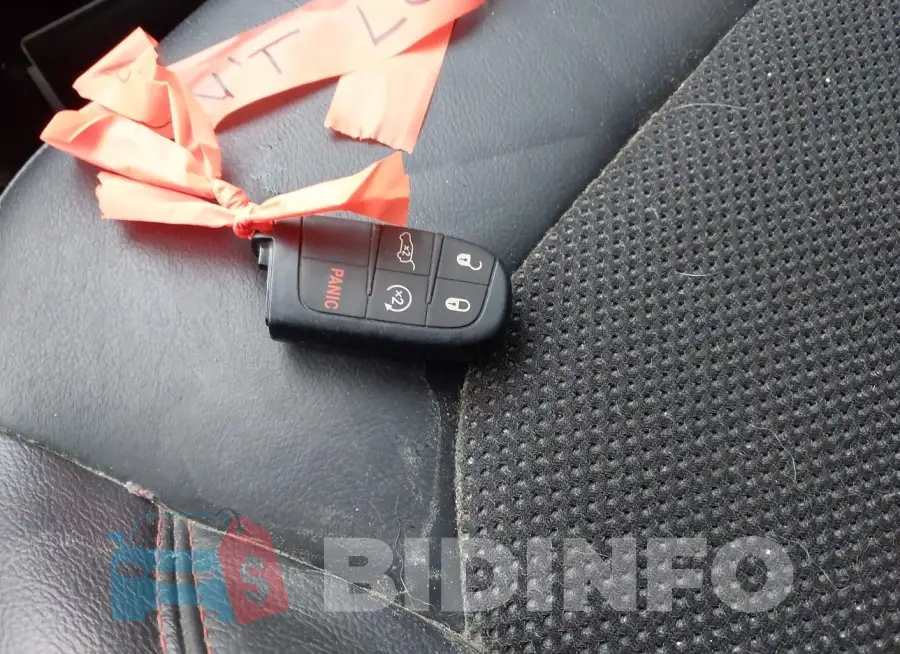 3C4NJDDB8LT112039 Photo# 11