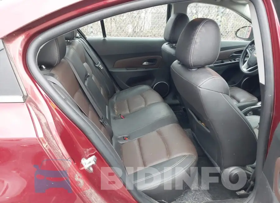 1G1PF5SB3G7140272 Photo# 8