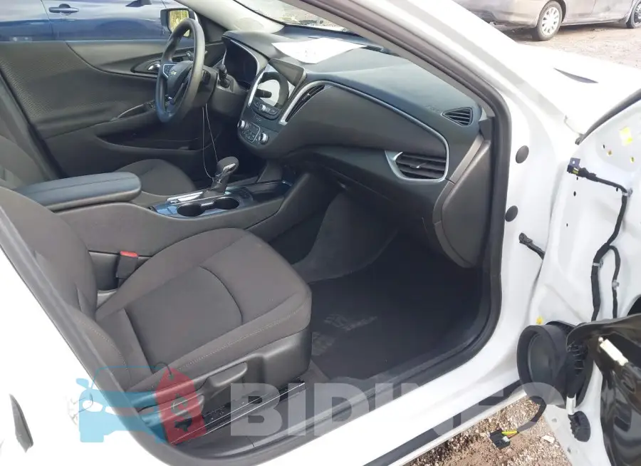 1G1ZD5ST3RF182893 Photo# 5