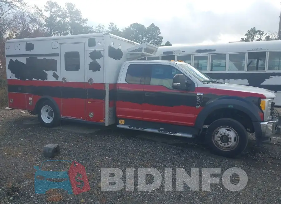 1FD0X5HT5HEC22924 Photo# 14