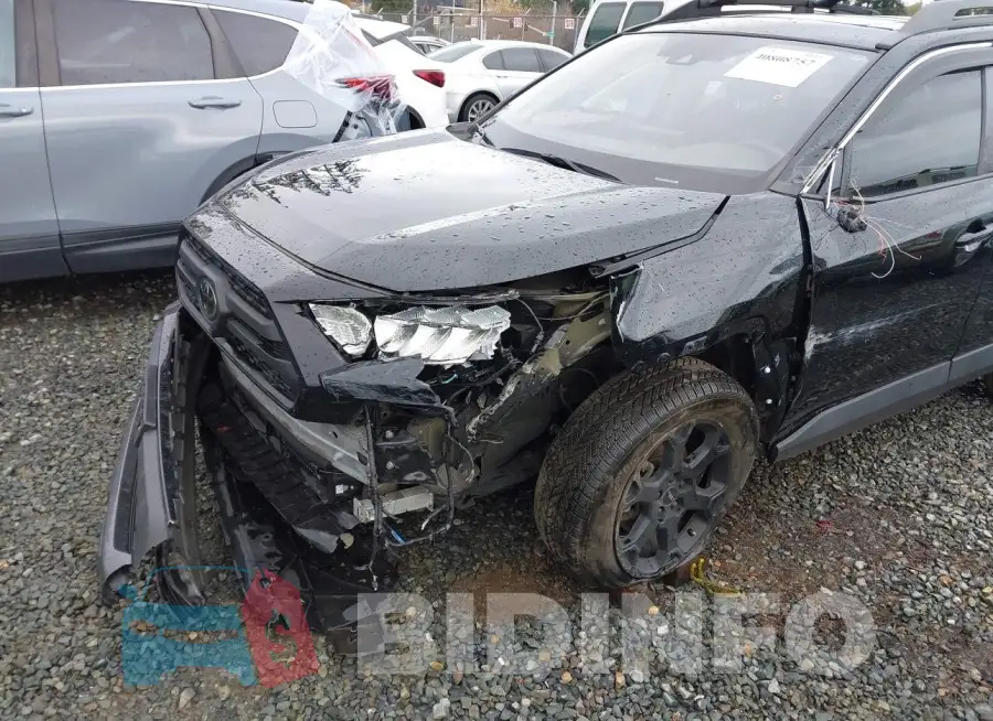 2T3J1RFV5LC110620 Photo# 6