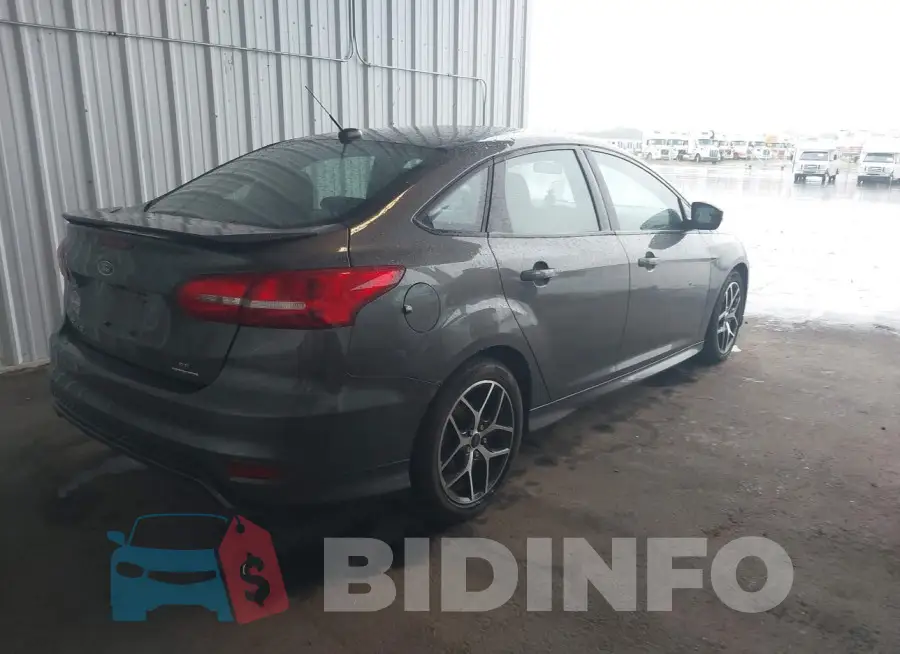 1FADP3F22GL379699 Photo# 4