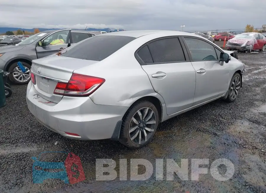 19XFB2F98FE272477 Photo# 4