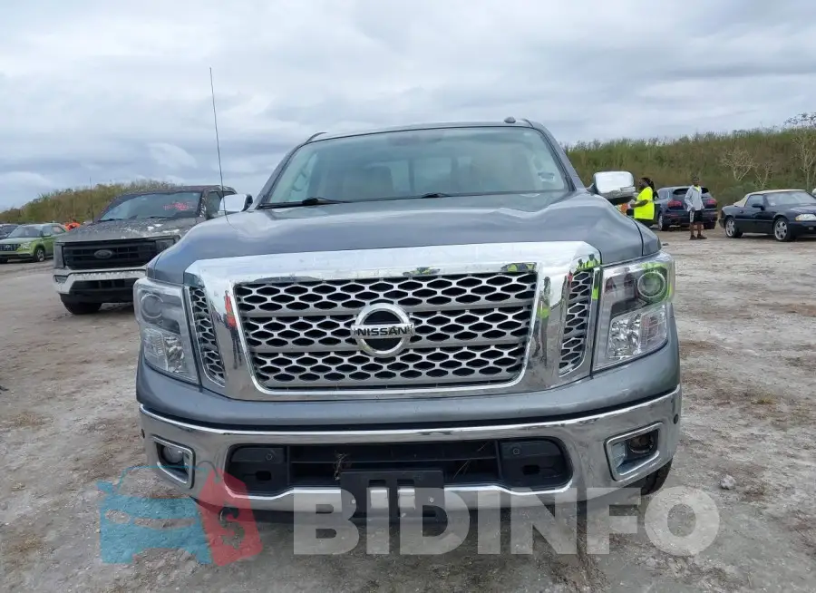 1N6AA1E65JN505084 Photo# 11