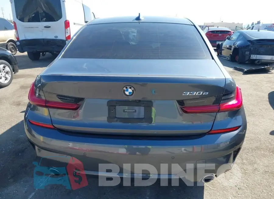 3MW5P7J08M8B61584 Photo# 16