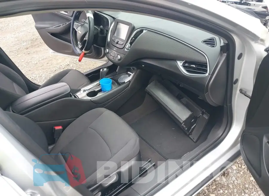1G1ZD5ST5JF144988 Photo# 5