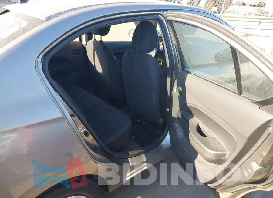 ML32F3FJ7HHF08896 Photo# 8
