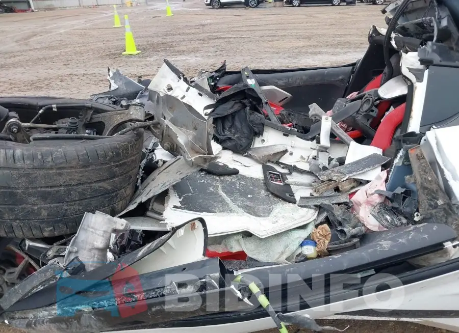 1G1YB2D43M5113884 Photo# 13
