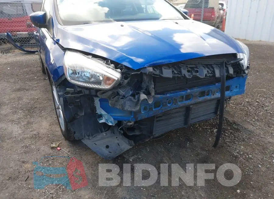 1FADP3F22JL272885 Photo# 6
