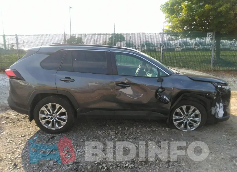 2T3A1RFV3PC392486 Photo# 13